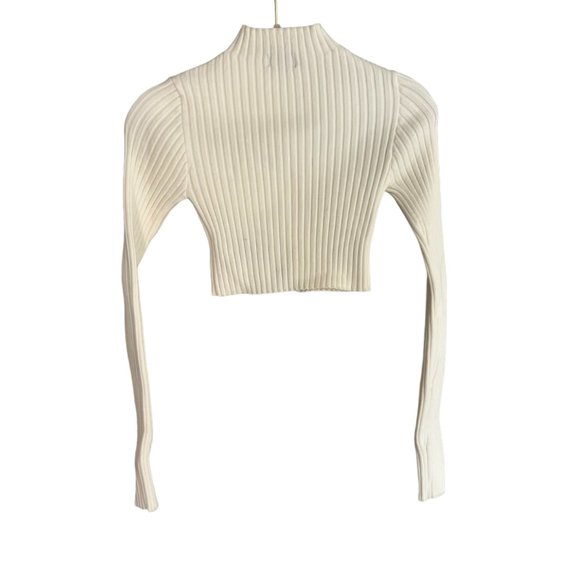 Women's NWT Edikted Cropped Mock Neck Cream Sweater Size Extra Small/Small - Picture 3 of 4